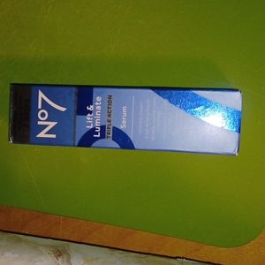 No7 Lift & Luminate Triple Action Serum 30 mL/ 1 fl oz